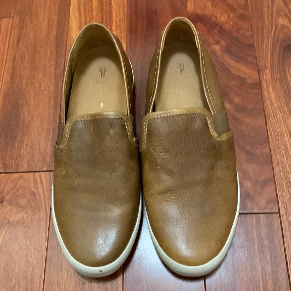 Frye brown leather slip on sneaker. Size 8.5